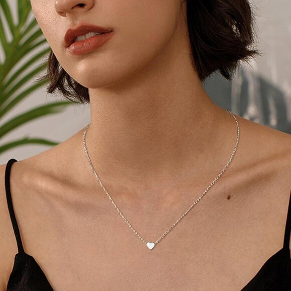Cute Heart Necklace Tiny 18k Gold/Silver Heart Pendant Choker Necklaces Small Go - Picture 4 of 7